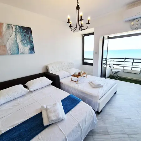 Serenity On Makenzy Apartment *
